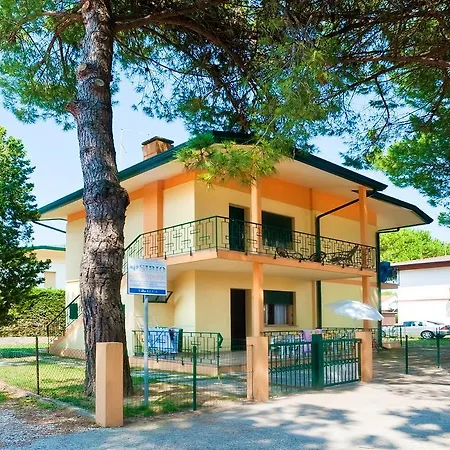 Luca Villa *